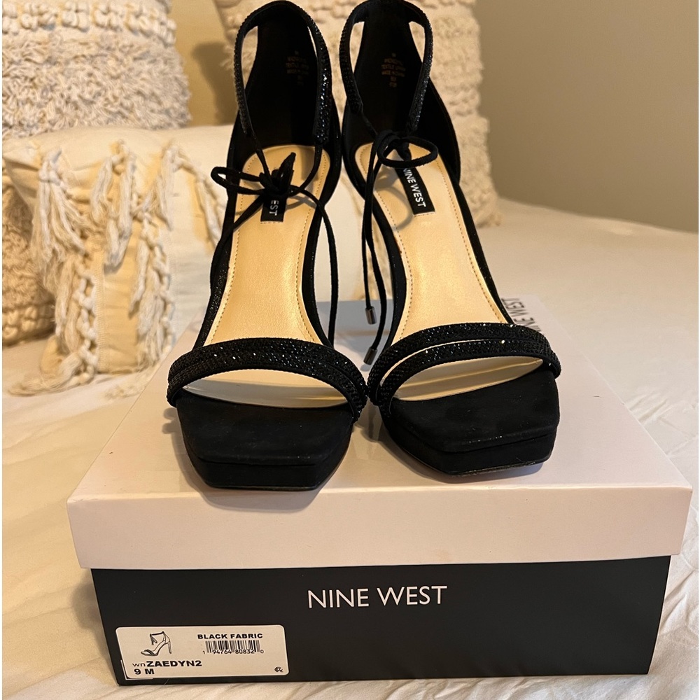 Nine West-Zaedyn 2 -Front tie high heel sandals. Size 9 M - Picture 9 of 12